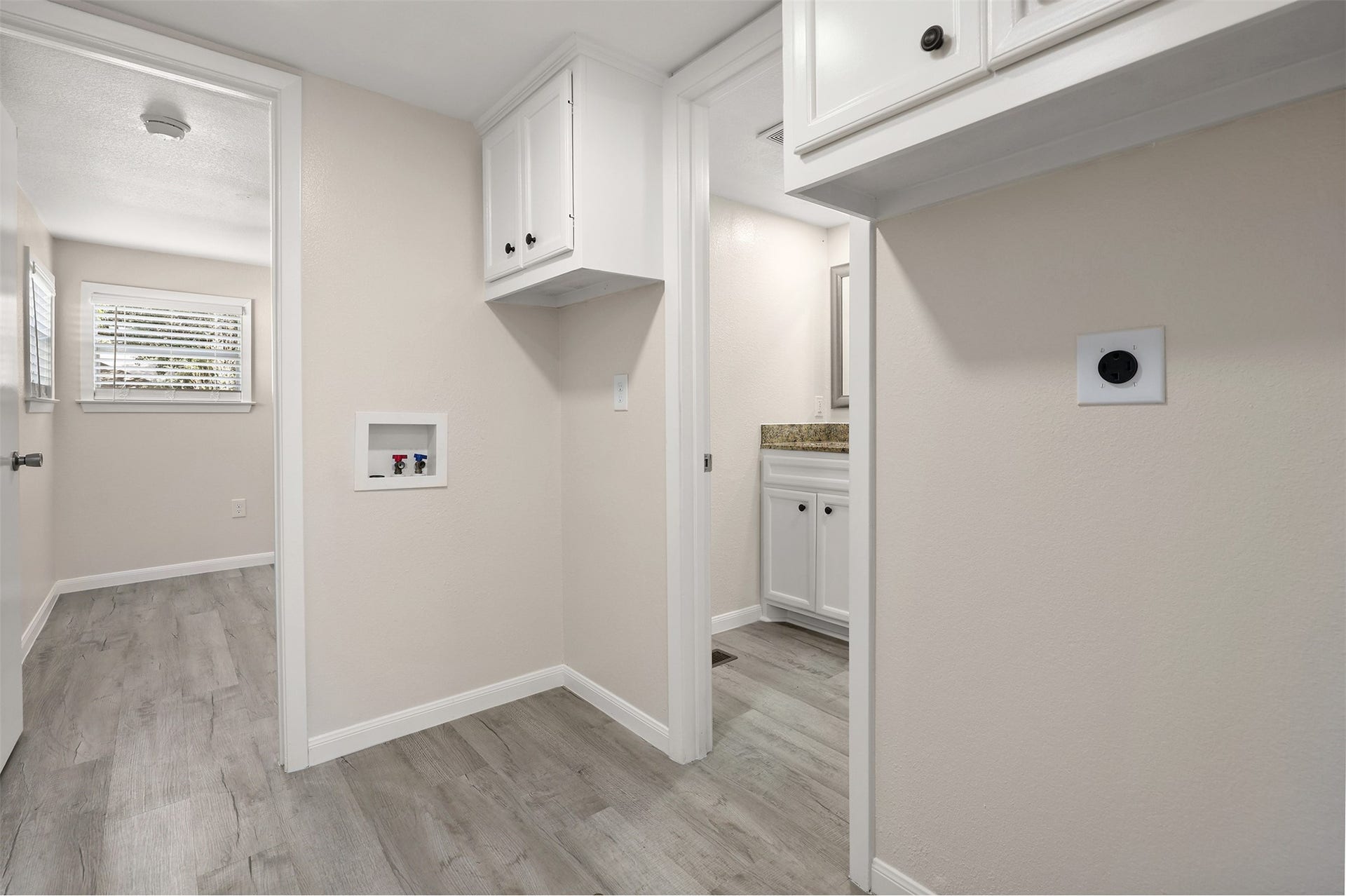 2222 N Austin Avenue, #2, Pearland, TX 77581 2222 N Austin Avenue, #2, Pearland, TX 77581