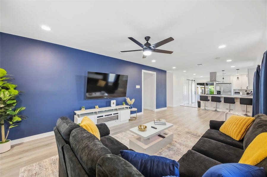 Property photo for 3108 Mcgowen Street, #B, Houston, TX