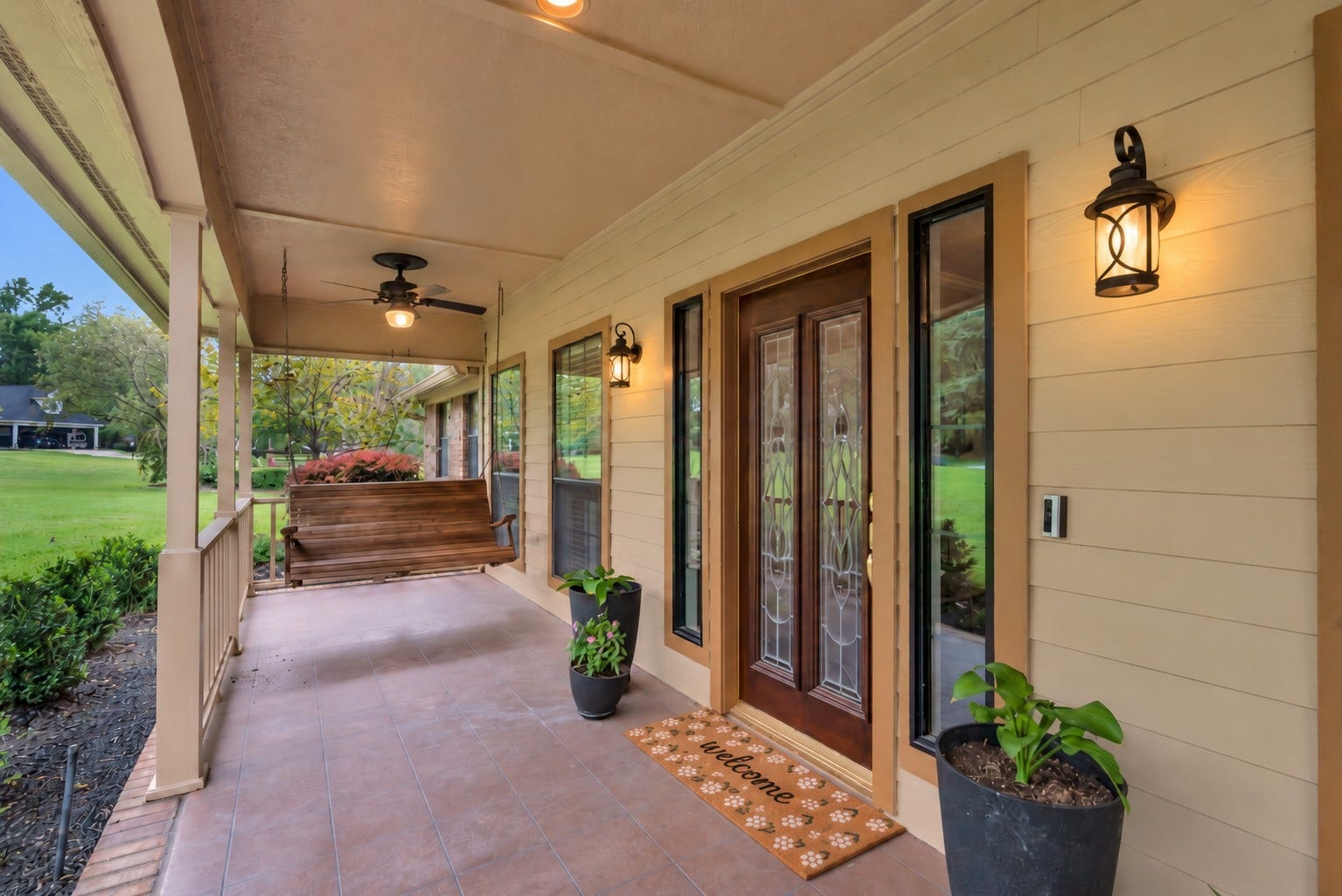 23327 Cannon Creek Trail, Tomball, TX 77377 Spacious front porch offers plenty of room for seating and outdoor enjoyment.