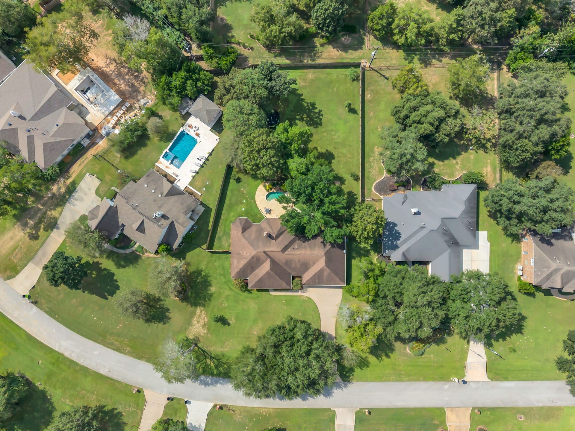 23327 Cannon Creek Trail, Tomball, TX 77377 Aerial view highlights the homes generous lot and backyard setting.