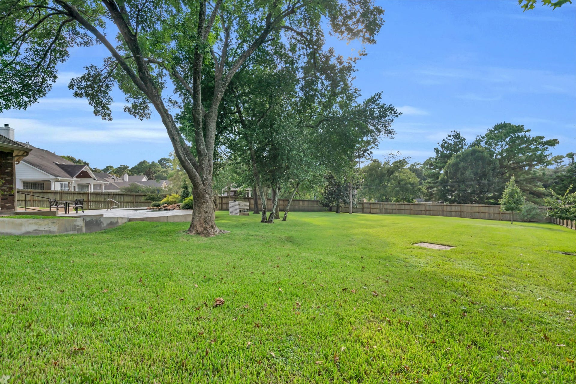 23327 Cannon Creek Trail, Tomball, TX 77377 Expansive backyard offers an impressive amount of open green space.