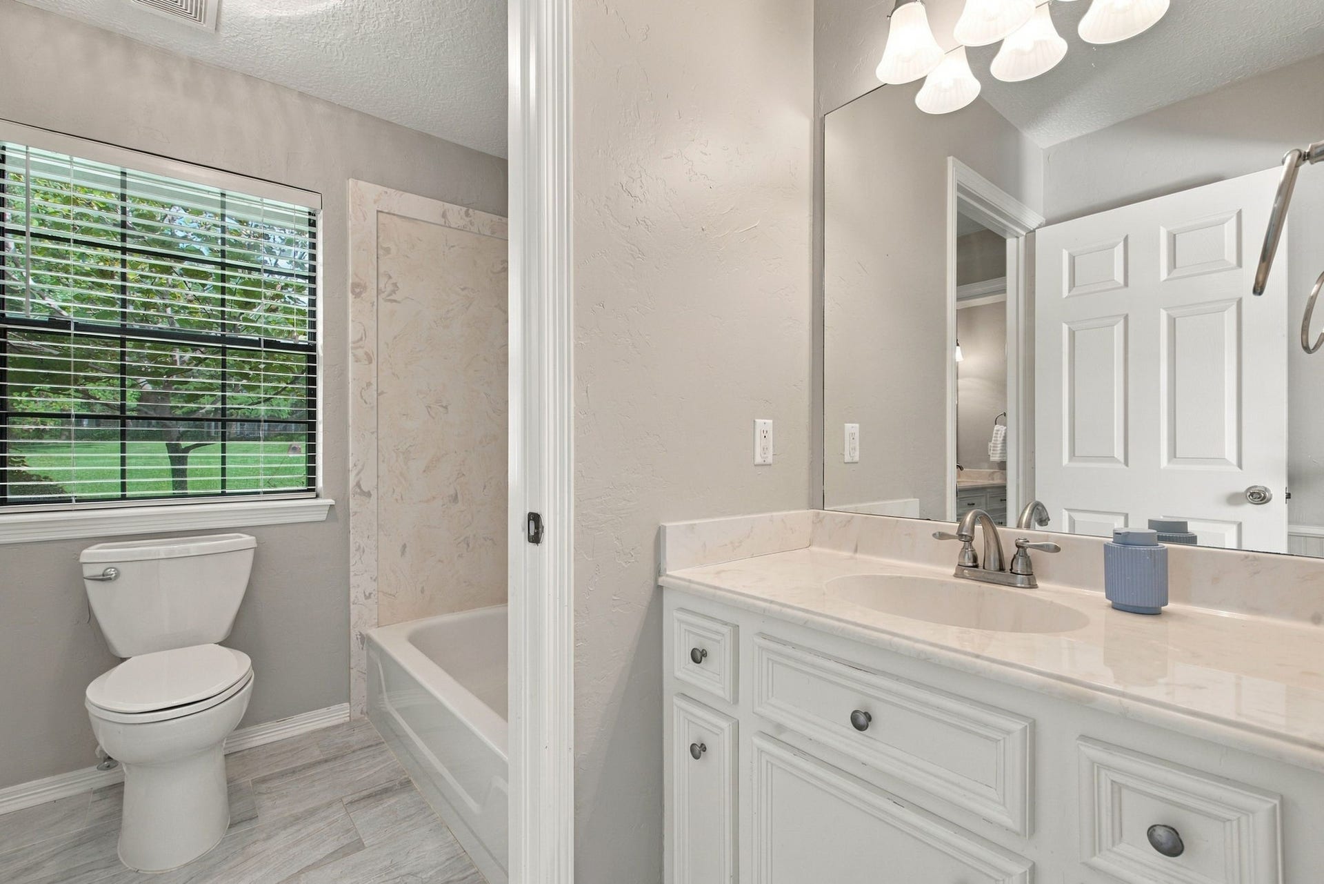 23327 Cannon Creek Trail, Tomball, TX 77377 Another look at this Hollywood-style secondary bath.