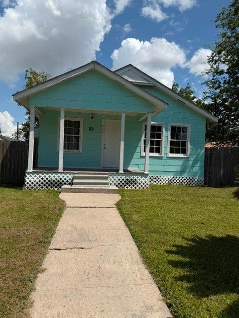 Property photo for 512 Stimpson Street, Baytown, TX