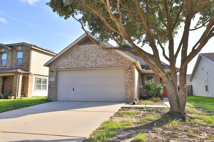 Property photo for 29219 Legends Beam Drive, Spring, TX