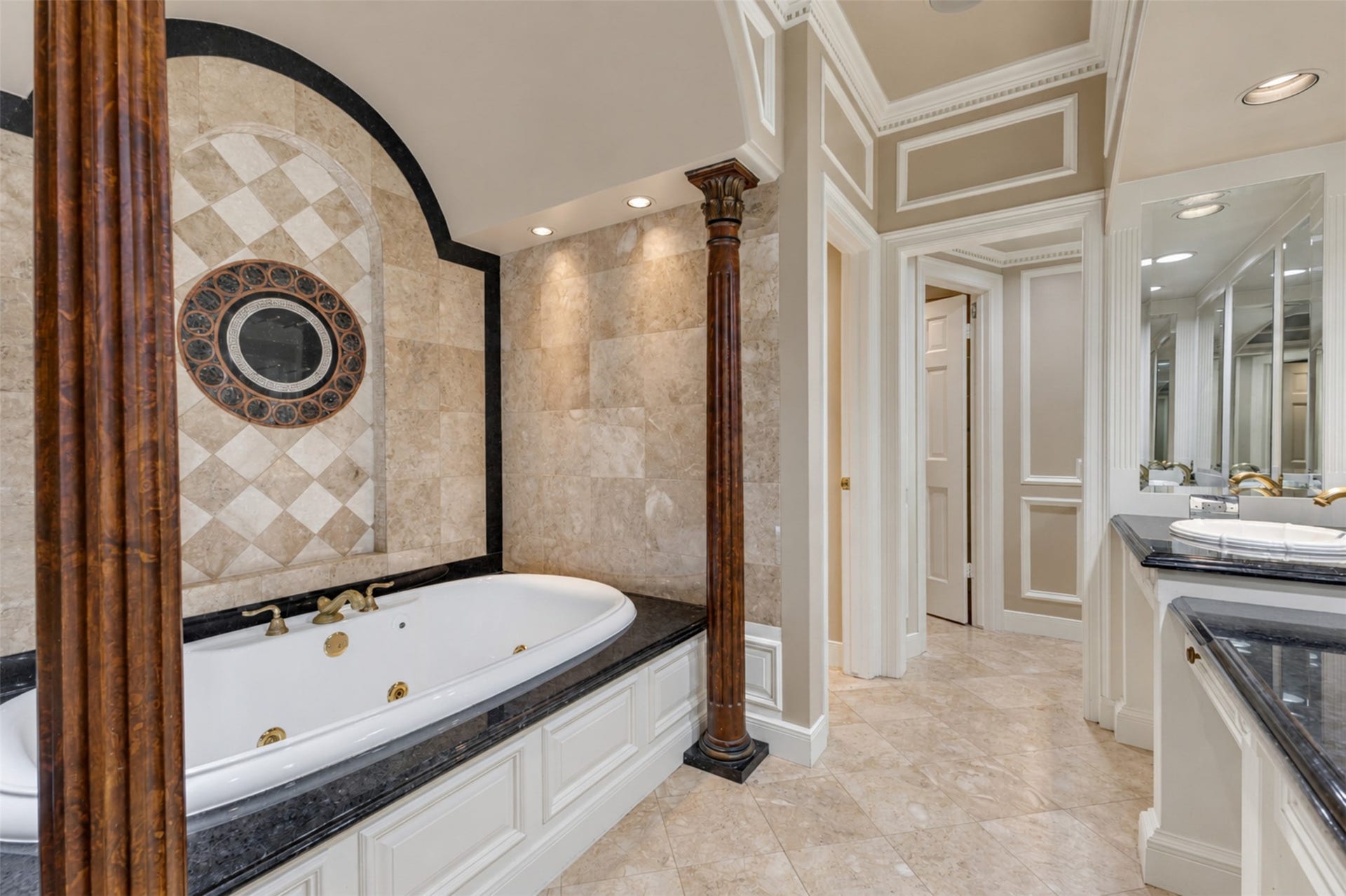 2902 W Lane Drive, Houston, TX 77027 2902 W Lane Drive, Houston, TX 77027