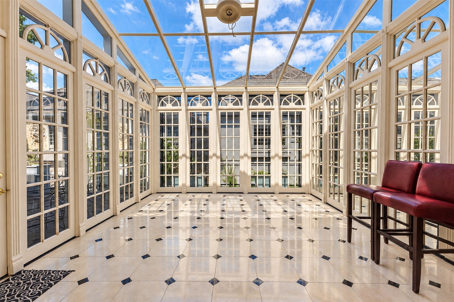 2902 W Lane Drive, Houston, TX 77027 2902 W Lane Drive, Houston, TX 77027