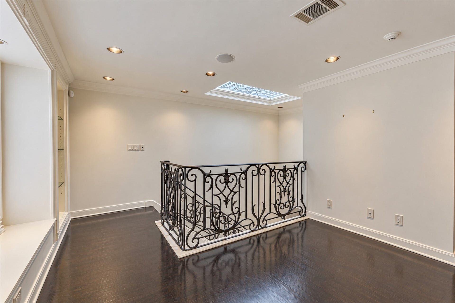 2902 W Lane Drive, Houston, TX 77027 2902 W Lane Drive, Houston, TX 77027