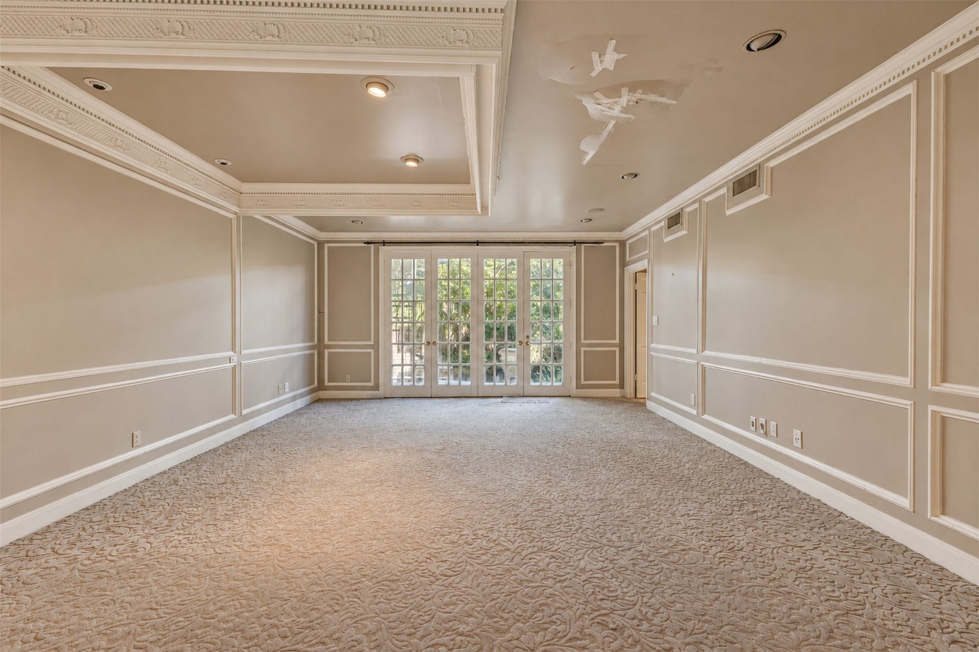 2902 W Lane Drive, Houston, TX 77027 unedited