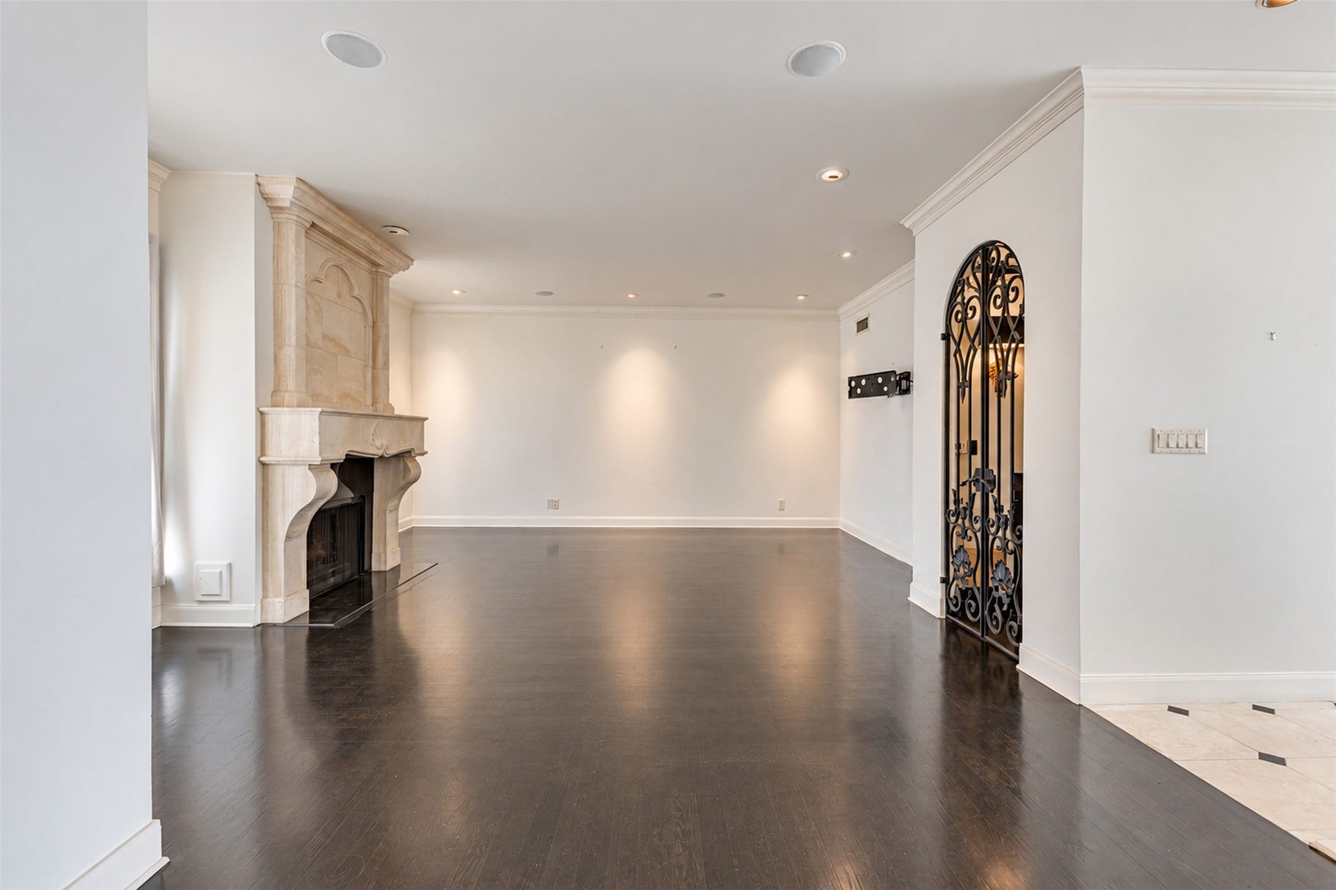 2902 W Lane Drive, Houston, TX 77027 2902 W Lane Drive, Houston, TX 77027