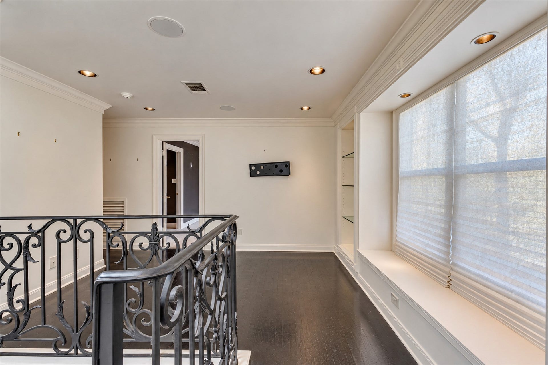 2902 W Lane Drive, Houston, TX 77027 2902 W Lane Drive, Houston, TX 77027