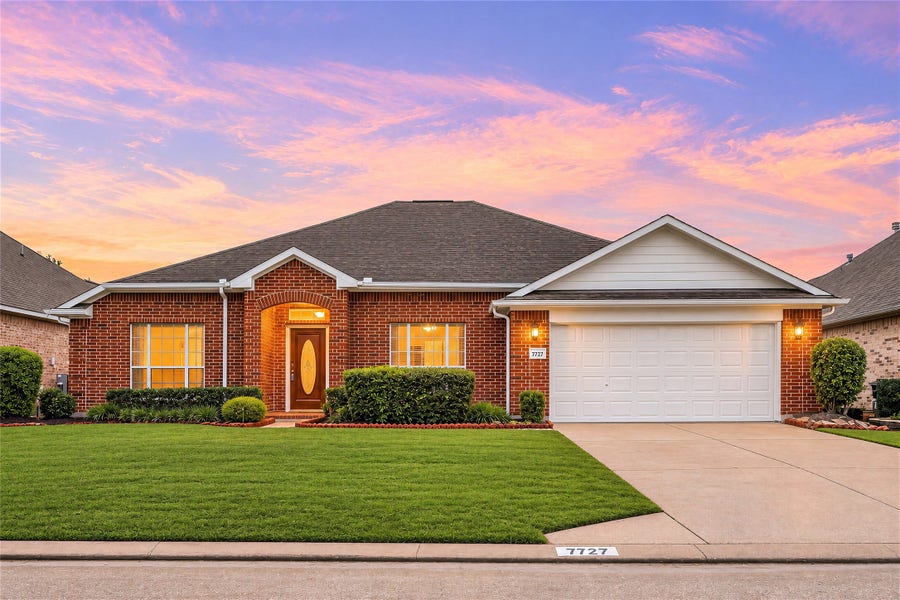 Property photo for 7727 Heron Lakes Drive, Houston, TX
