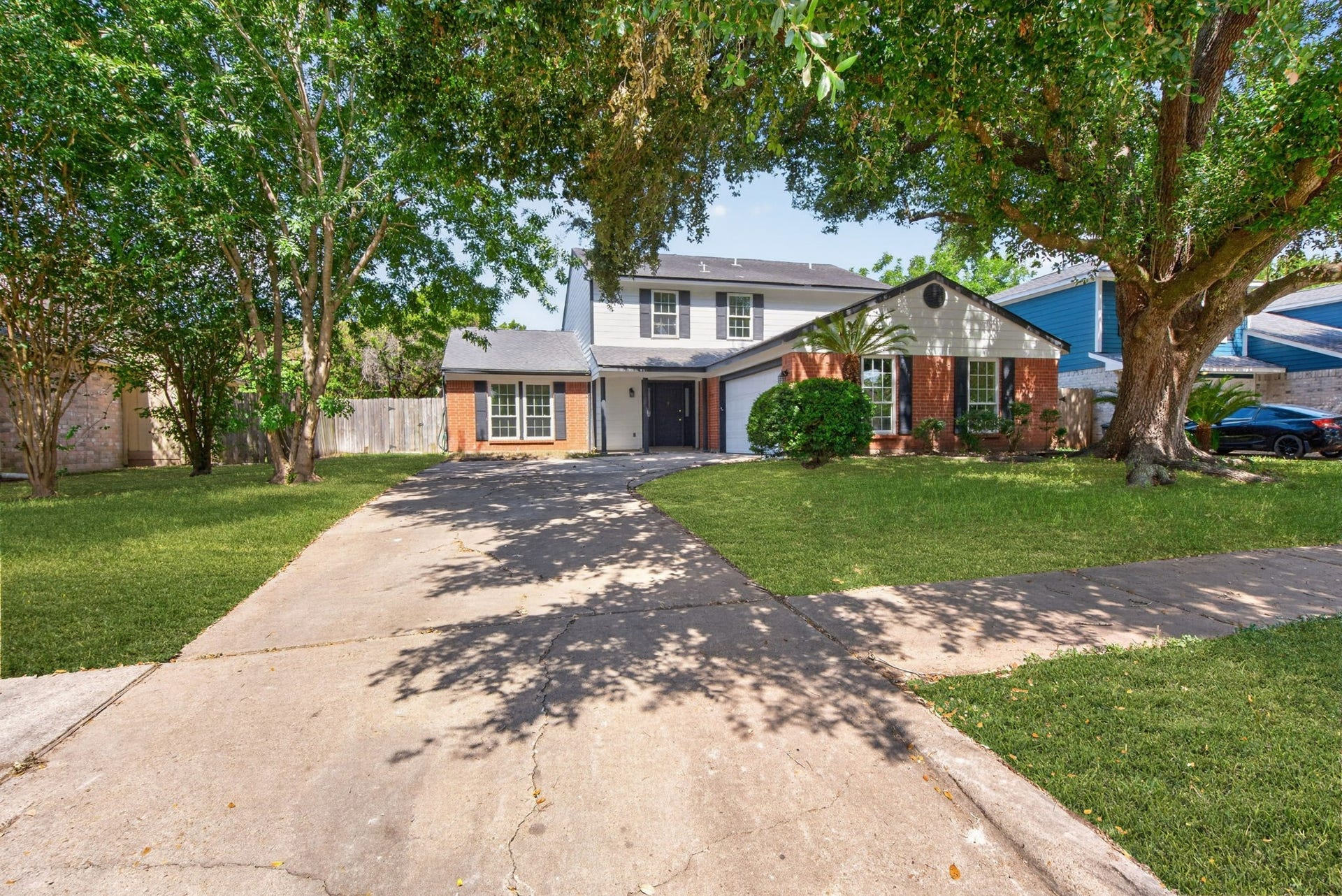 1123 Mayweather Lane, Richmond, TX 77406 Set beneath mature shade trees, this welcoming home offers the space, character, and curb appeal that make a memorable first impression.