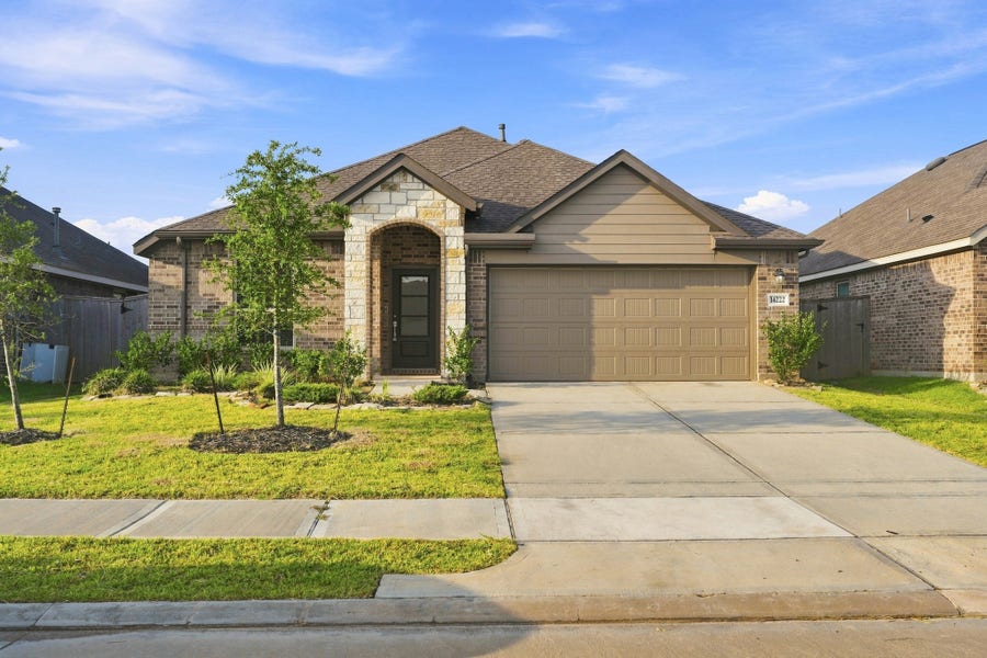 Property photo for 14222 Overbrook Willow Way, Rosharon, TX