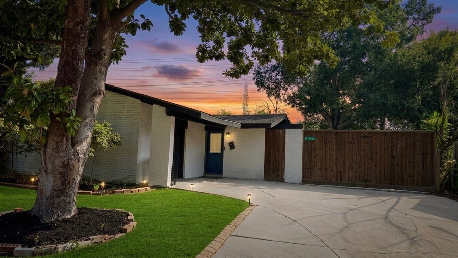 Property photo for 11103 Greenwillow Street, Houston, TX