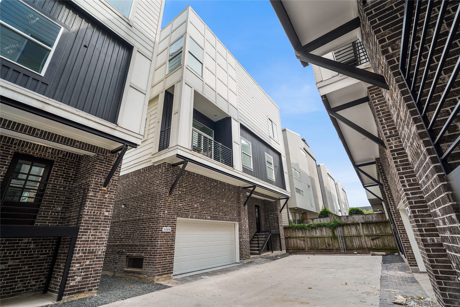 1224 W 18th Street, Houston, TX 77008