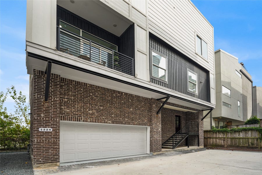 Property photo for 1224 W 18th Street, Houston, TX
