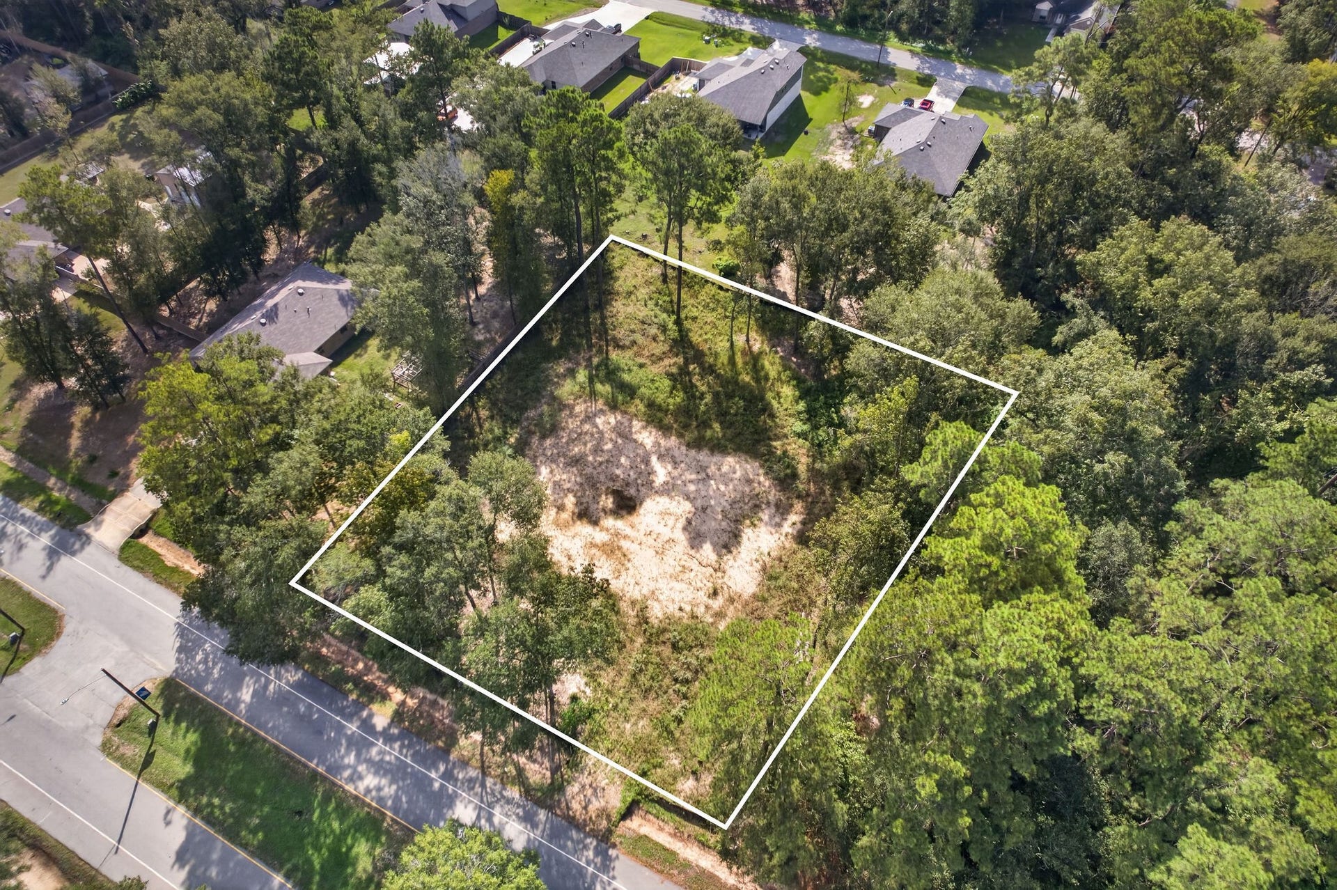 2710 Roman Forest Boulevard, New Caney, TX 77357 2710 Roman Forest Boulevard, New Caney, TX 77357