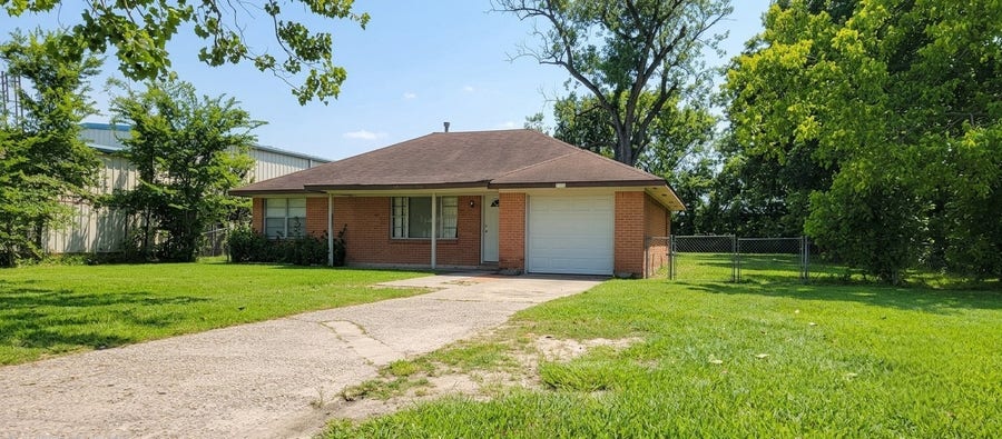 Property photo for 15623 Lee Road, Houston, TX