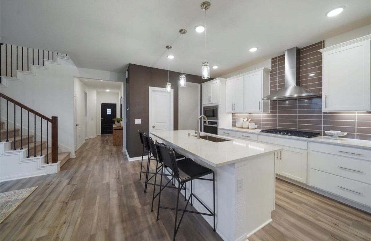 688 Amber Falls Drive, Montgomery, TX 77356 688 Amber Falls Drive, Montgomery, TX 77356