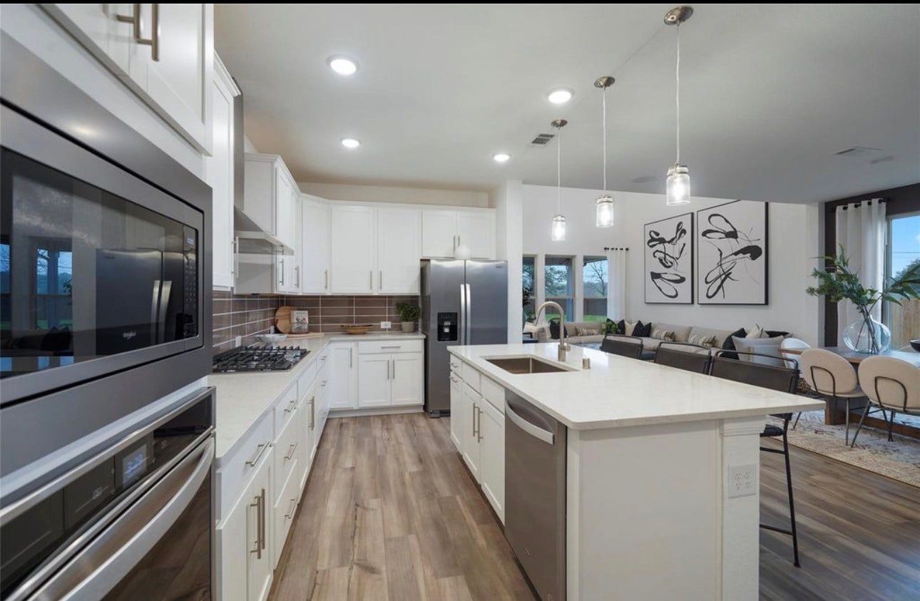688 Amber Falls Drive, Montgomery, TX 77356 688 Amber Falls Drive, Montgomery, TX 77356