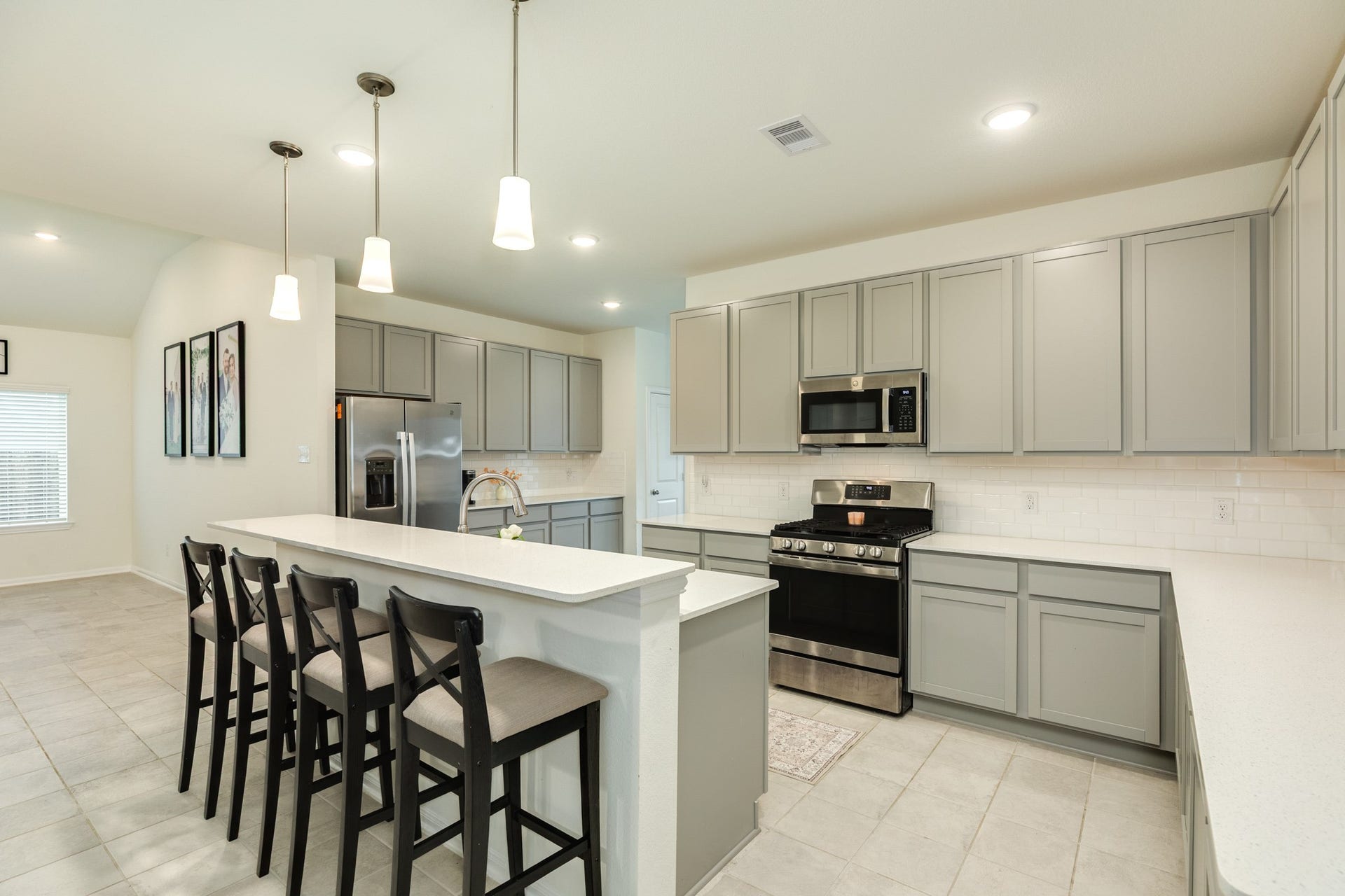 10514 Watershed Drive, Rosharon, TX 77583 10514 Watershed Drive, Rosharon, TX 77583
