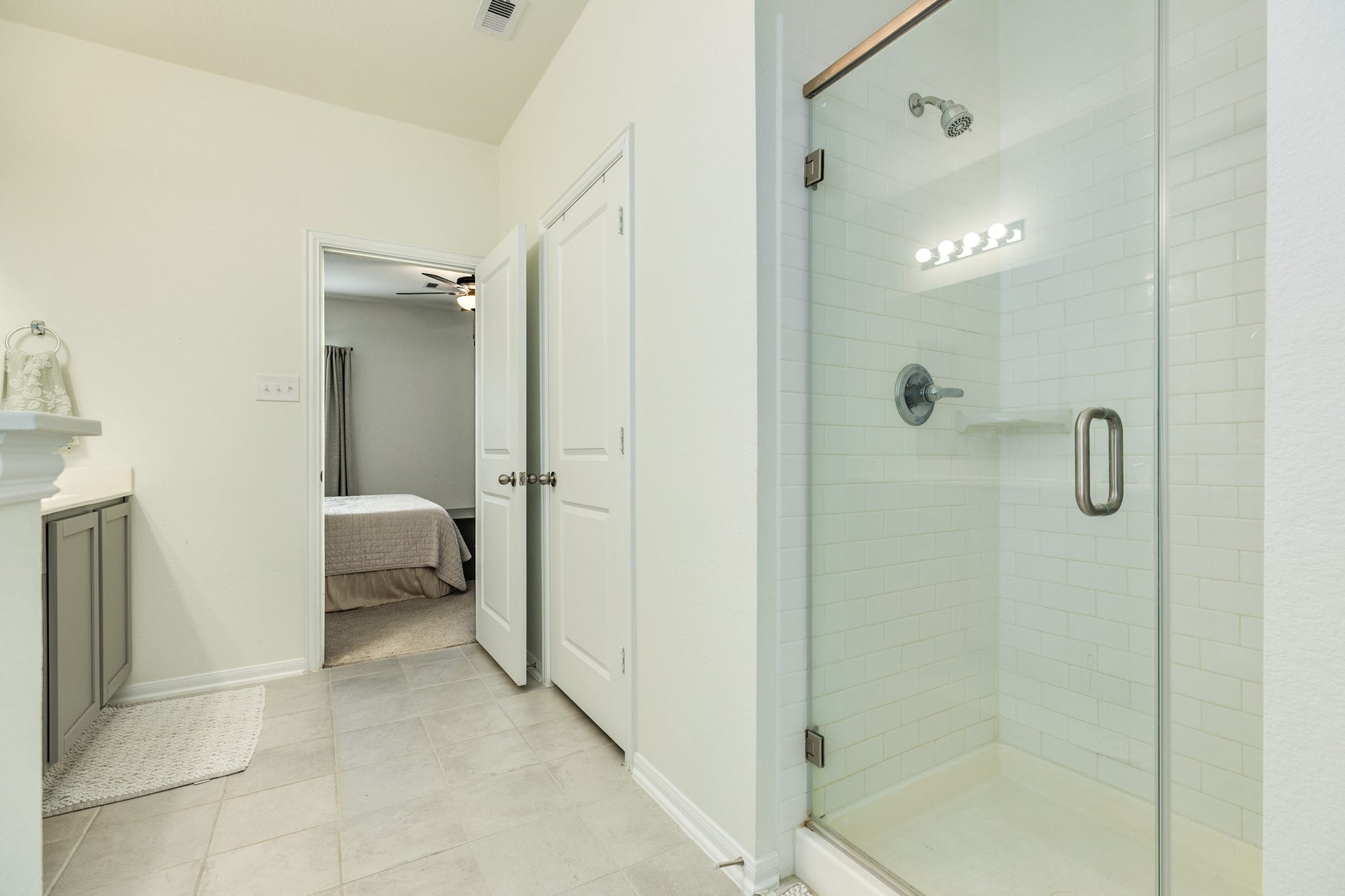 10514 Watershed Drive, Rosharon, TX 77583 10514 Watershed Drive, Rosharon, TX 77583