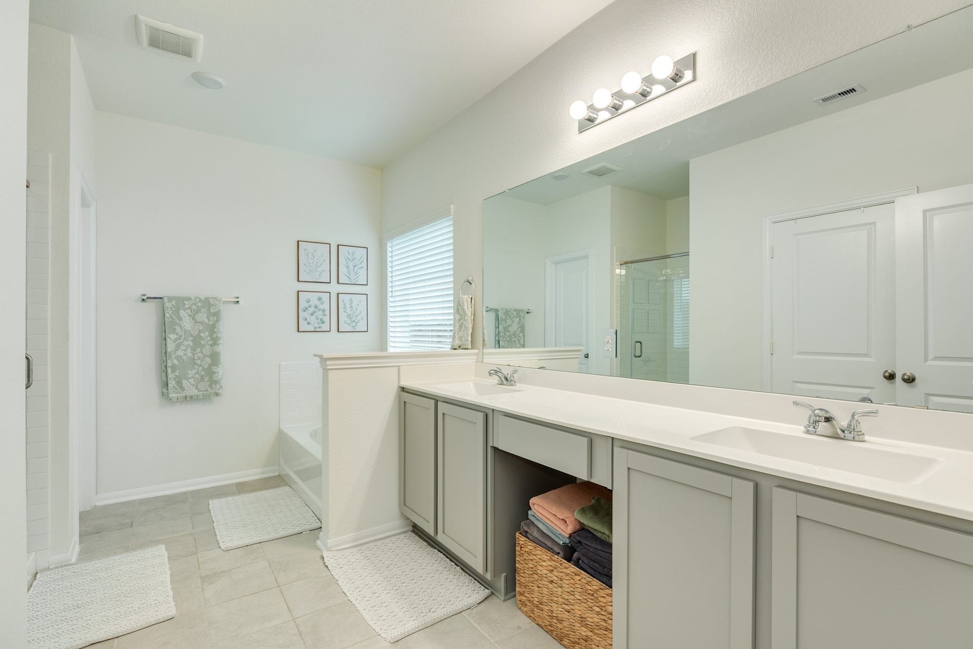 10514 Watershed Drive, Rosharon, TX 77583 10514 Watershed Drive, Rosharon, TX 77583
