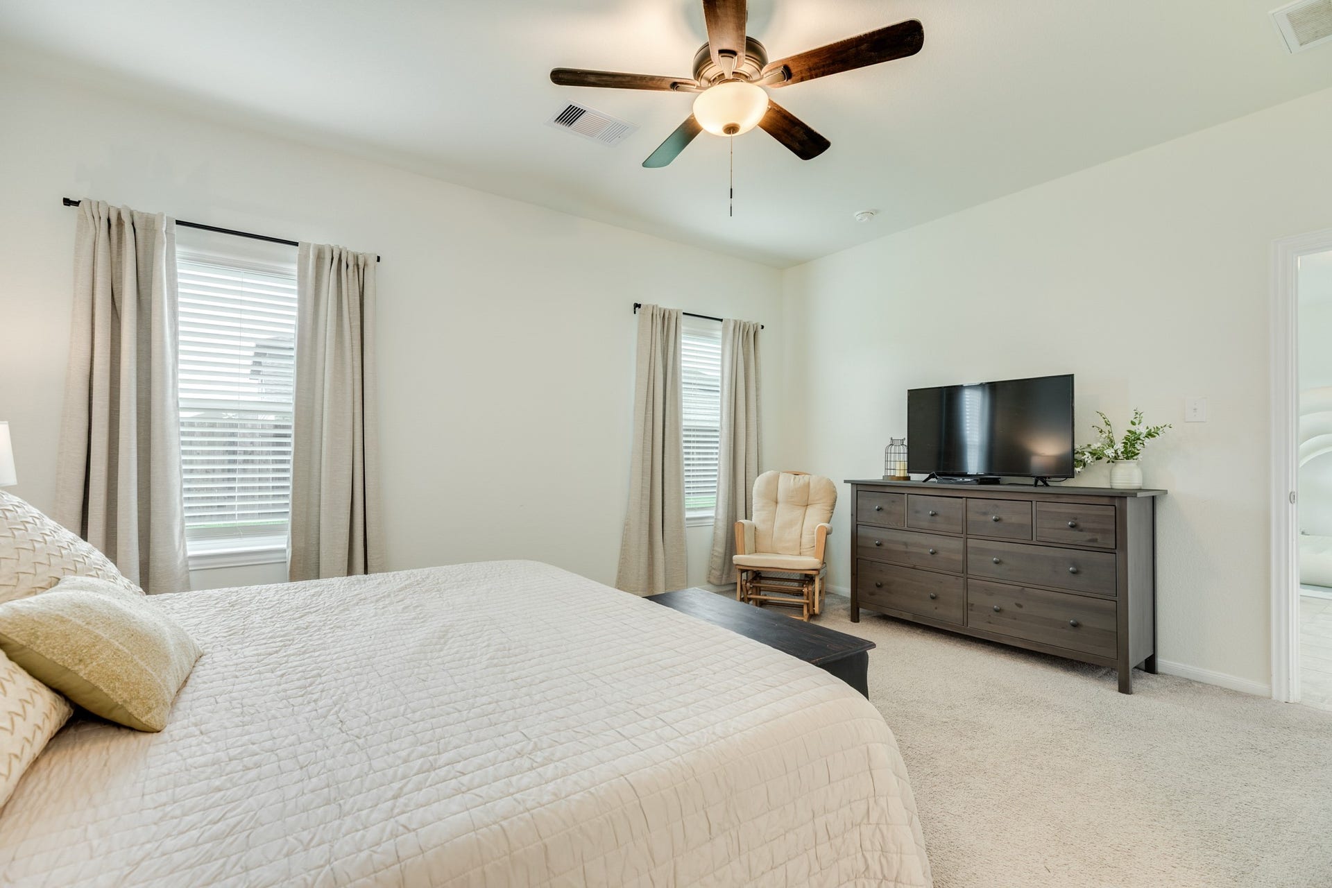 10514 Watershed Drive, Rosharon, TX 77583 10514 Watershed Drive, Rosharon, TX 77583