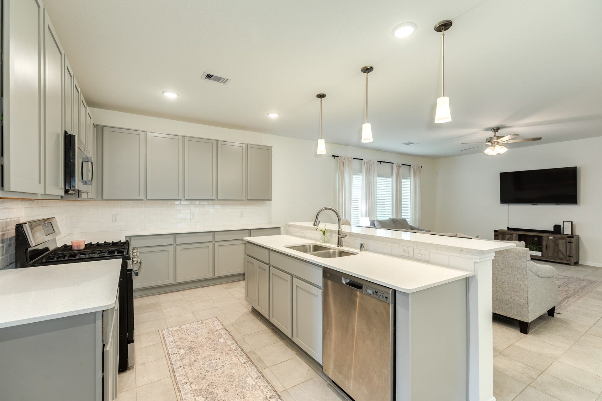 10514 Watershed Drive, Rosharon, TX 77583 10514 Watershed Drive, Rosharon, TX 77583