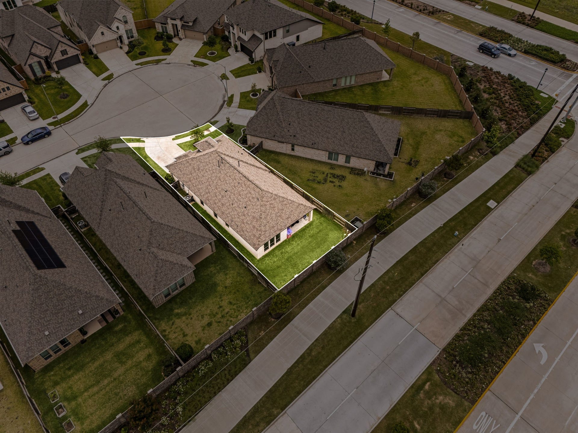 8711 Harbor Pines Drive, Cypress, TX 77433