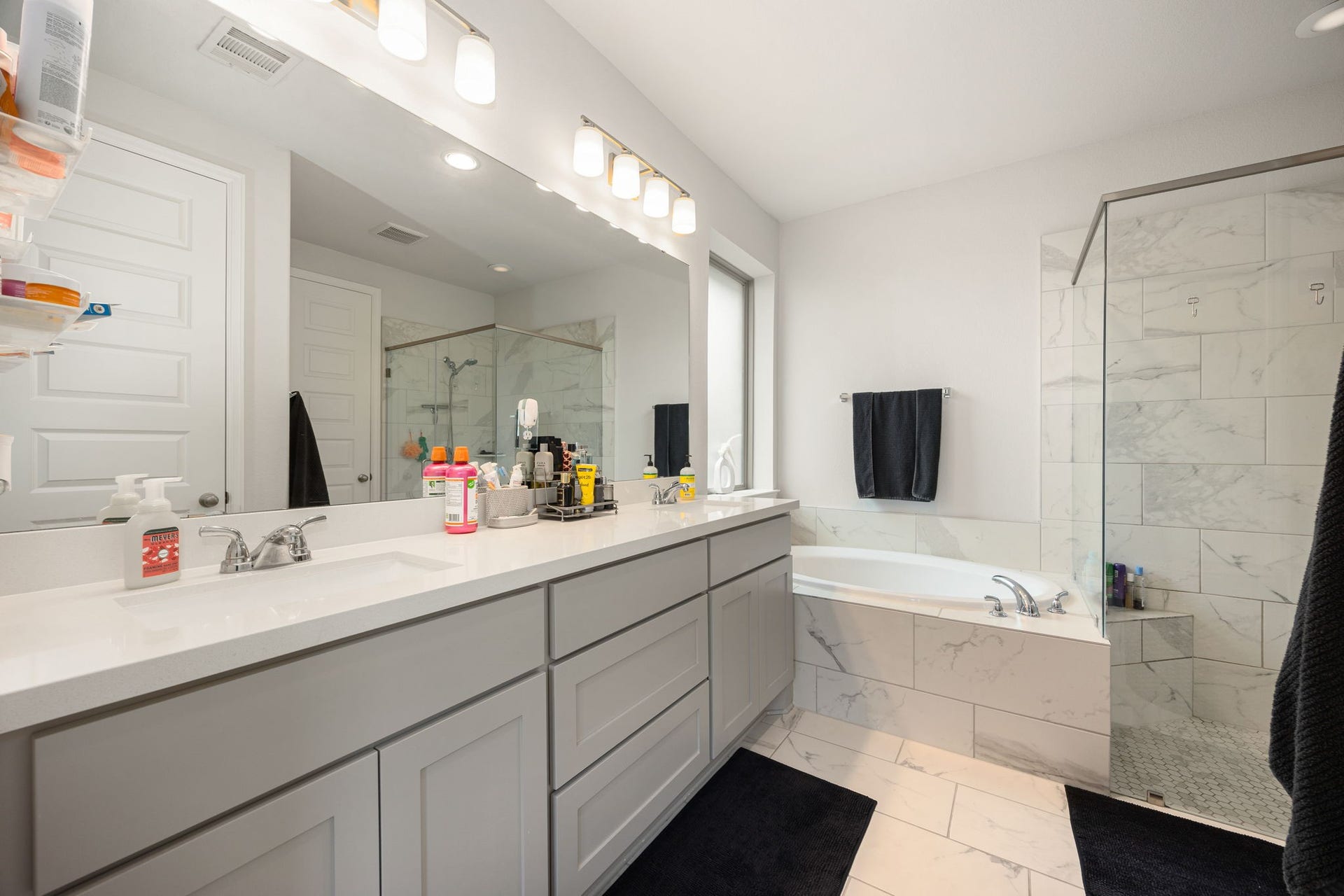 8711 Harbor Pines Drive, Cypress, TX 77433