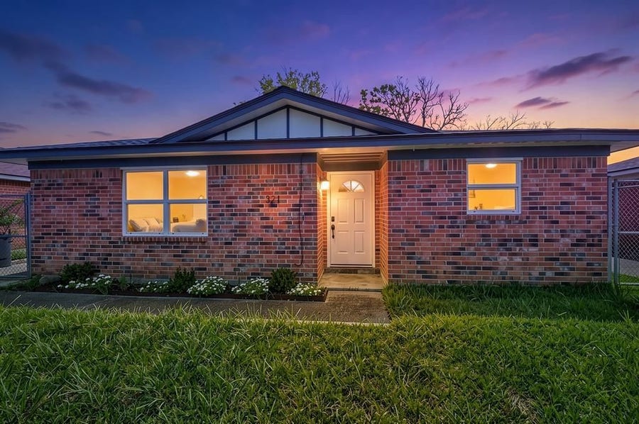 Property photo for 321 S Brownell Street, La Porte, TX