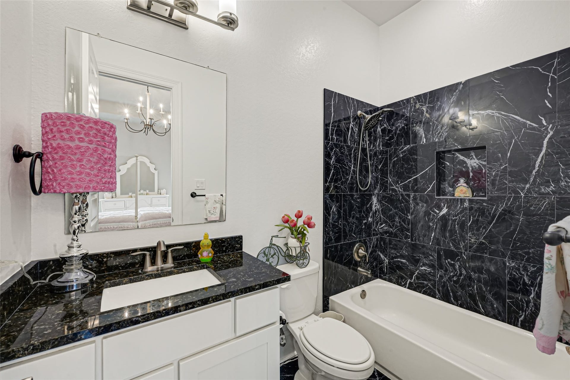23610 Thortons Park Lane, Spring, TX 77389 Spacious guest ensuite featuring updated marble flooring and marble shower surround.