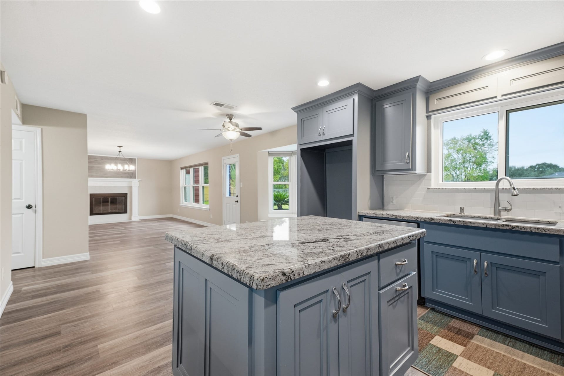 13612 Washington Street, Santa Fe, TX 77510 13612 Washington Street, Santa Fe, TX 77510