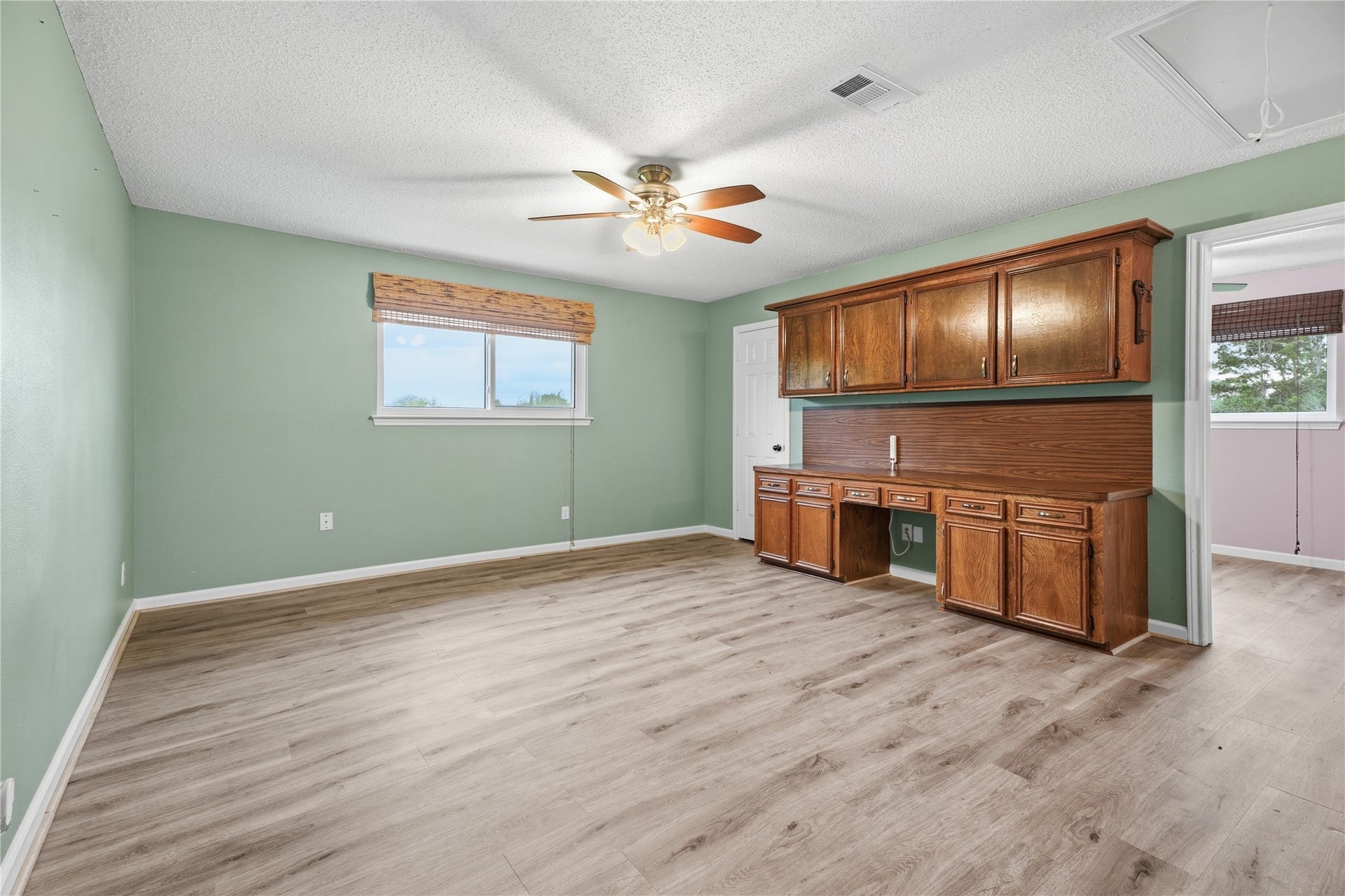13612 Washington Street, Santa Fe, TX 77510 13612 Washington Street, Santa Fe, TX 77510