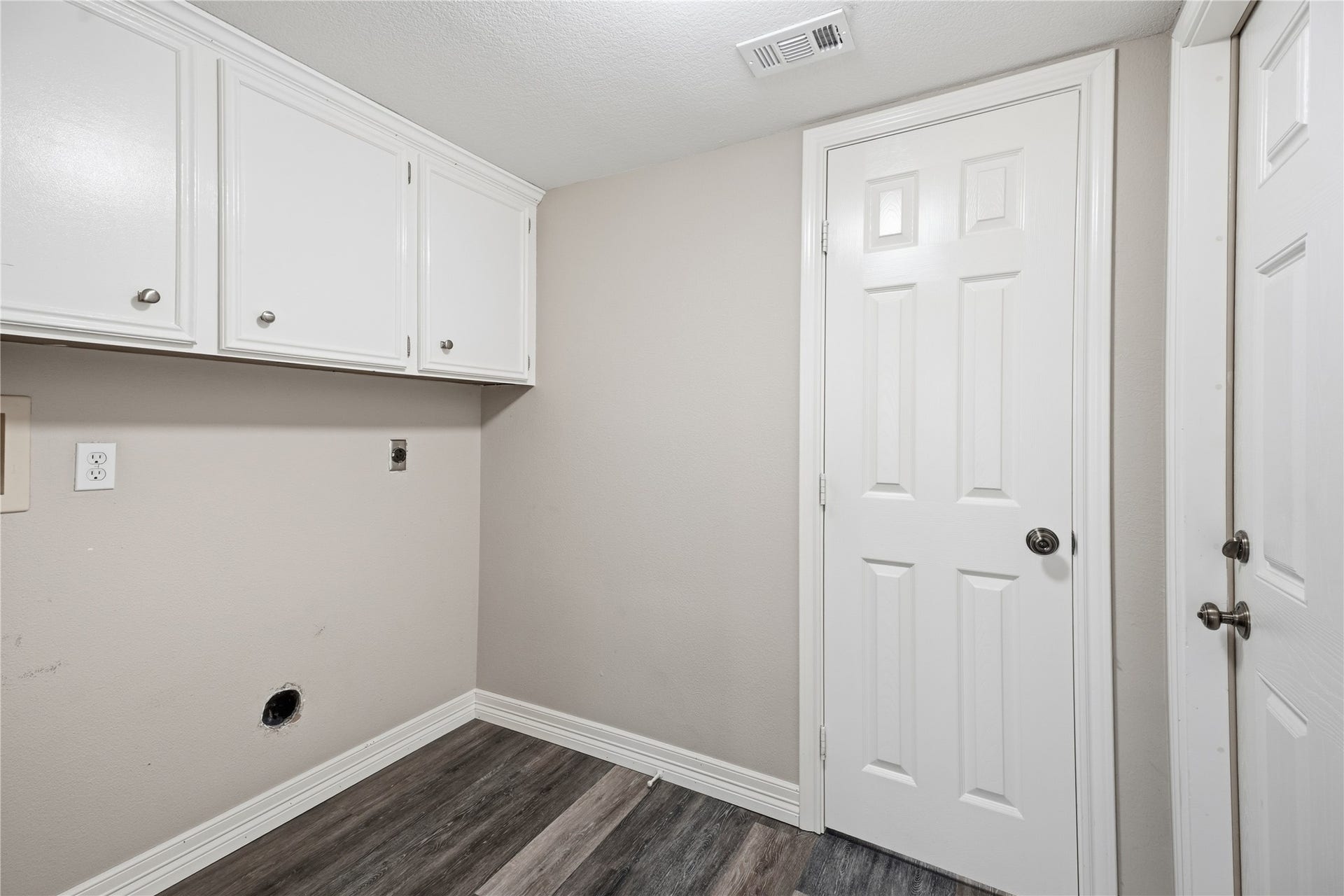 13612 Washington Street, Santa Fe, TX 77510 13612 Washington Street, Santa Fe, TX 77510