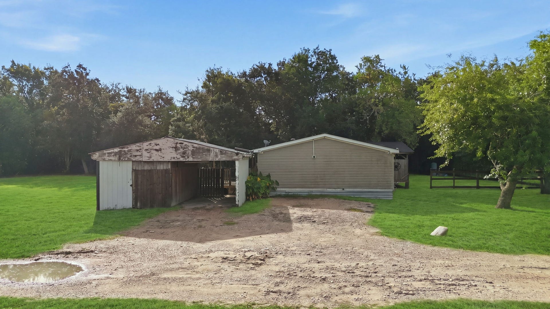 17815 County Road 127, Pearland, TX 77581