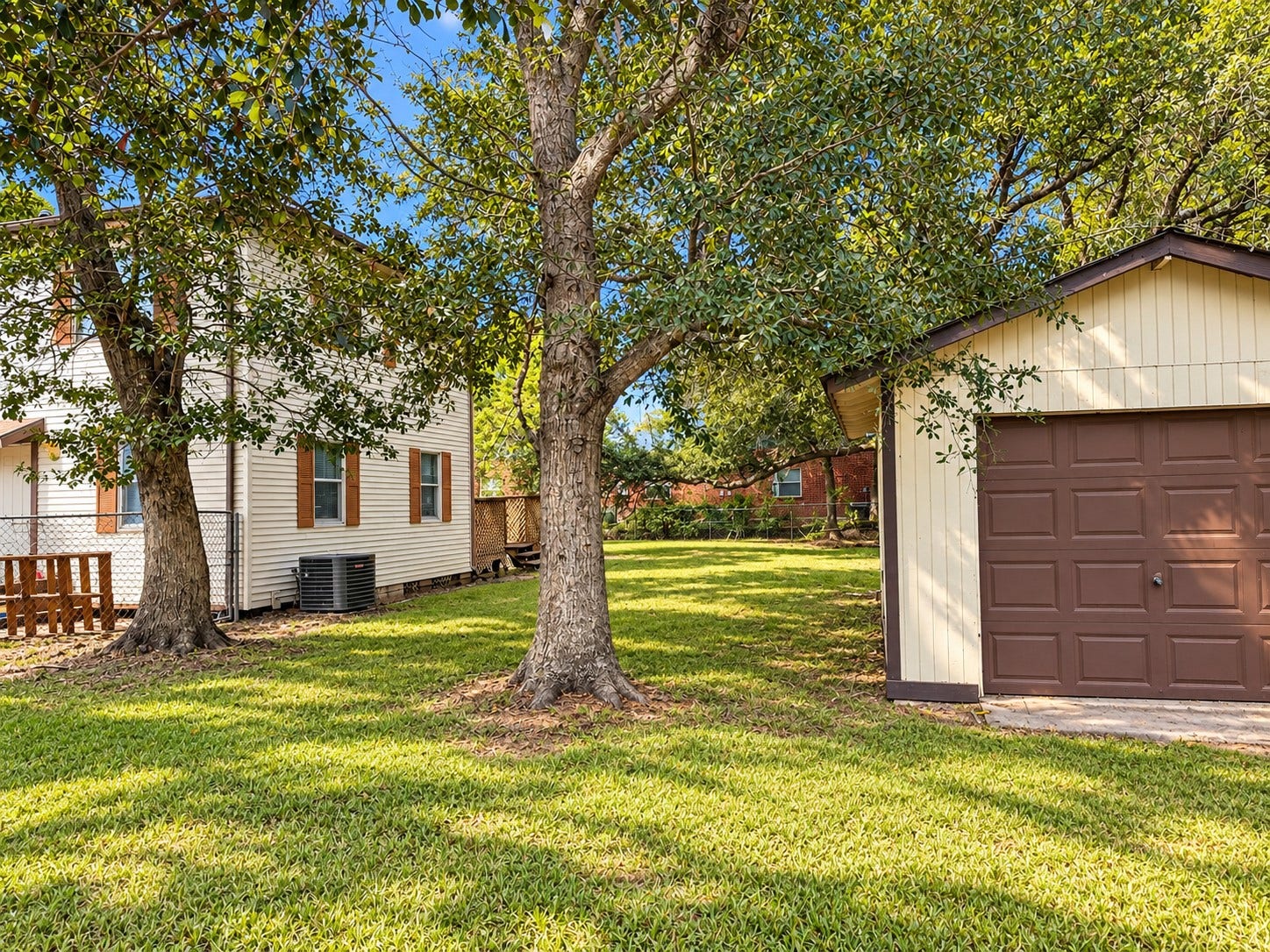 4710 Bailey Rd Road, Pearland, TX 77584 Backyard storage