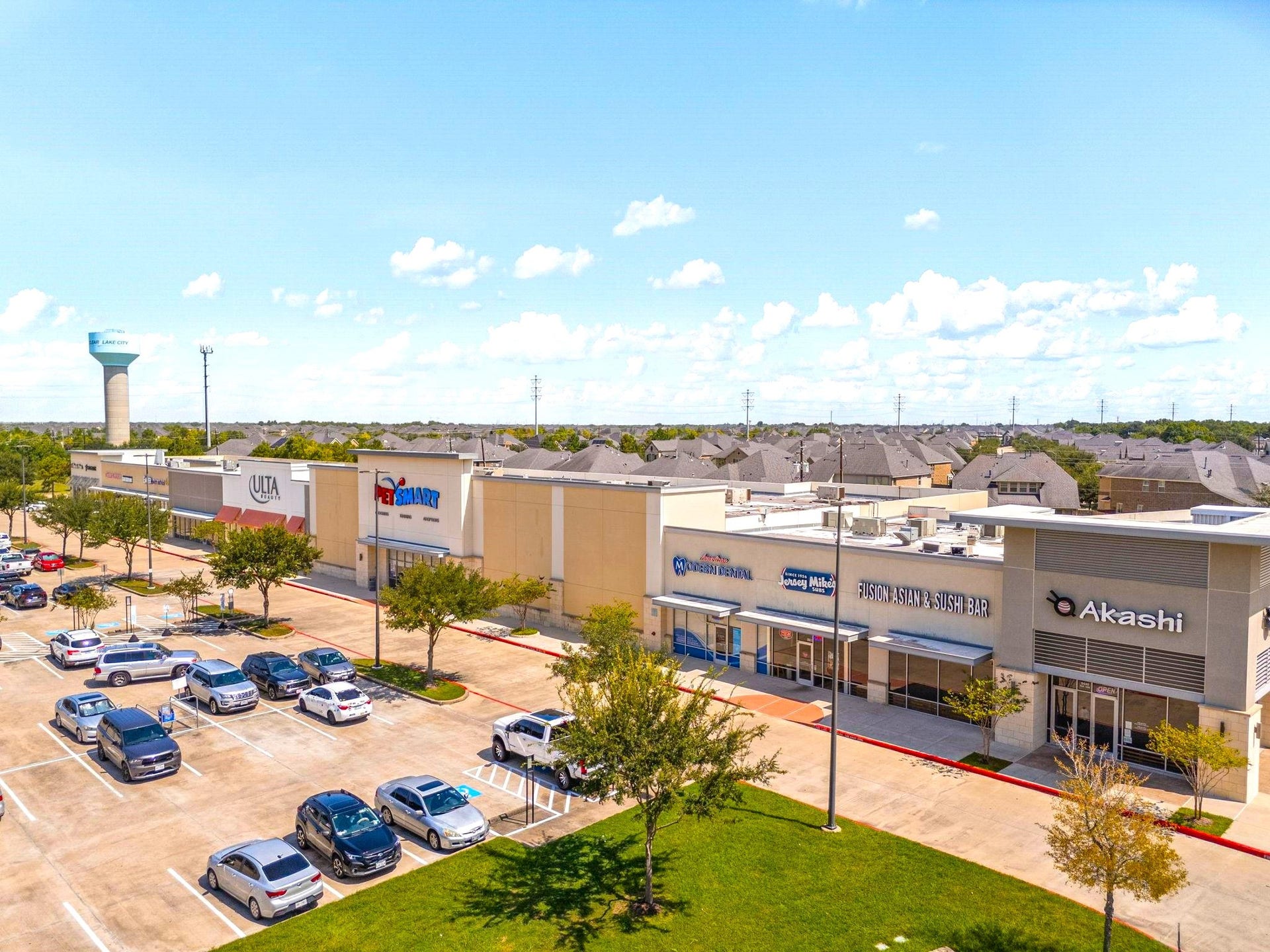 4402 Water Elm Way, Houston, TX 77059