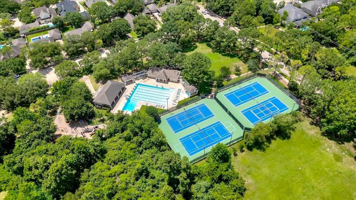 4402 Water Elm Way, Houston, TX 77059