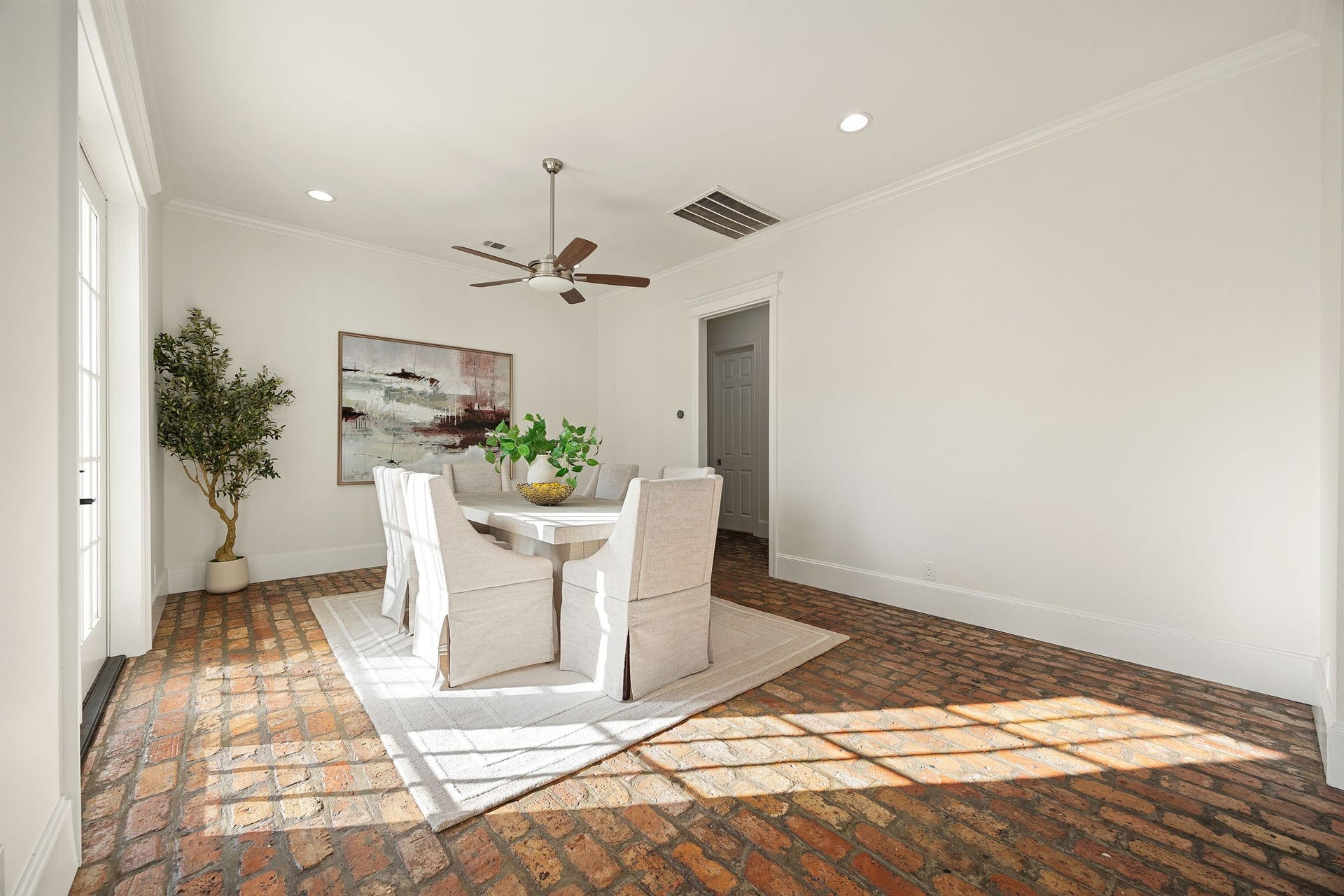 Breakfast Room