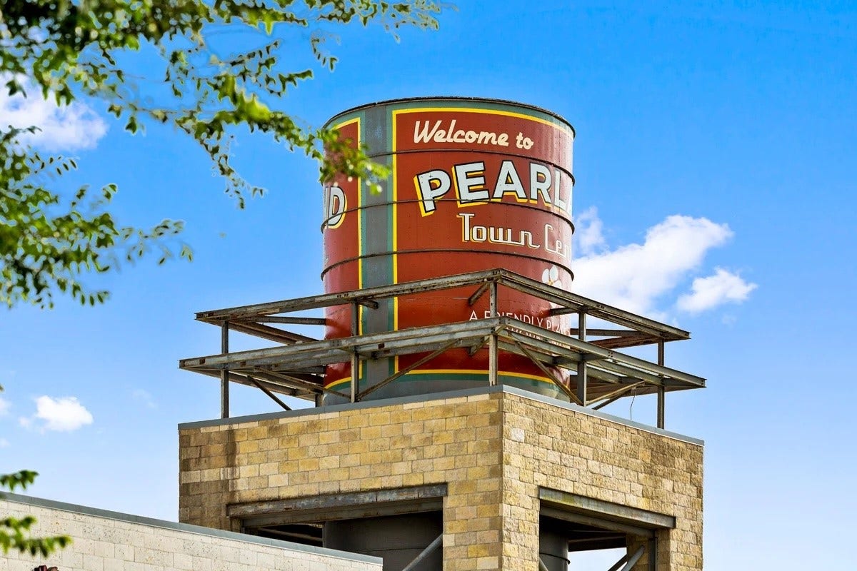 Short drive to Pearland Town Center