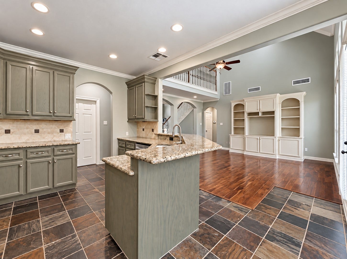 1504 Carriage Run W, Conroe, TX 77384 1504 Carriage Run W, Conroe, TX 77384