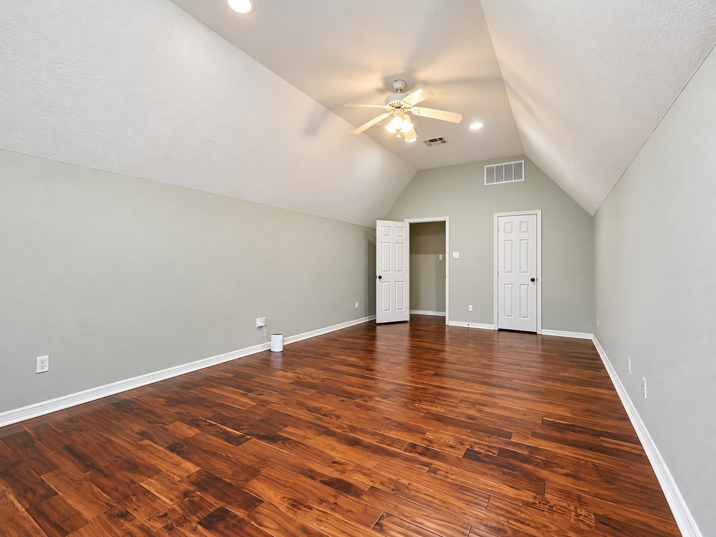 1504 Carriage Run W, Conroe, TX 77384 1504 Carriage Run W, Conroe, TX 77384