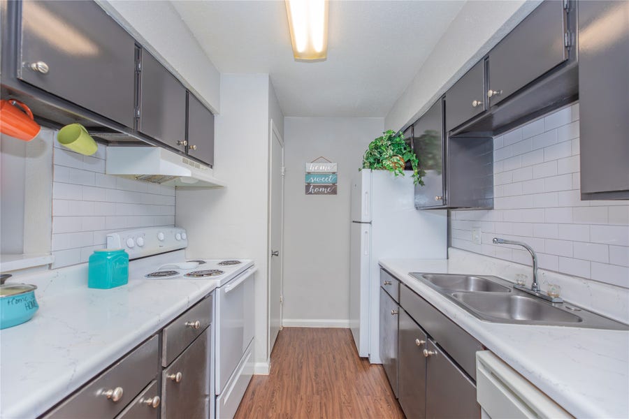 Property photo for 3401 Ocee Street, #304, Houston, TX