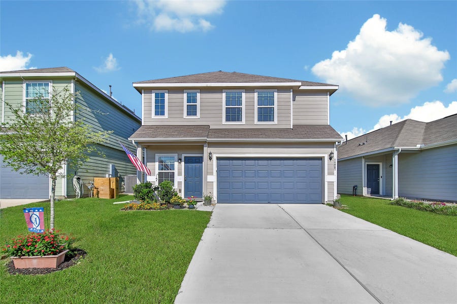Property photo for 14007 Rivers Edge Drive, Conroe, TX