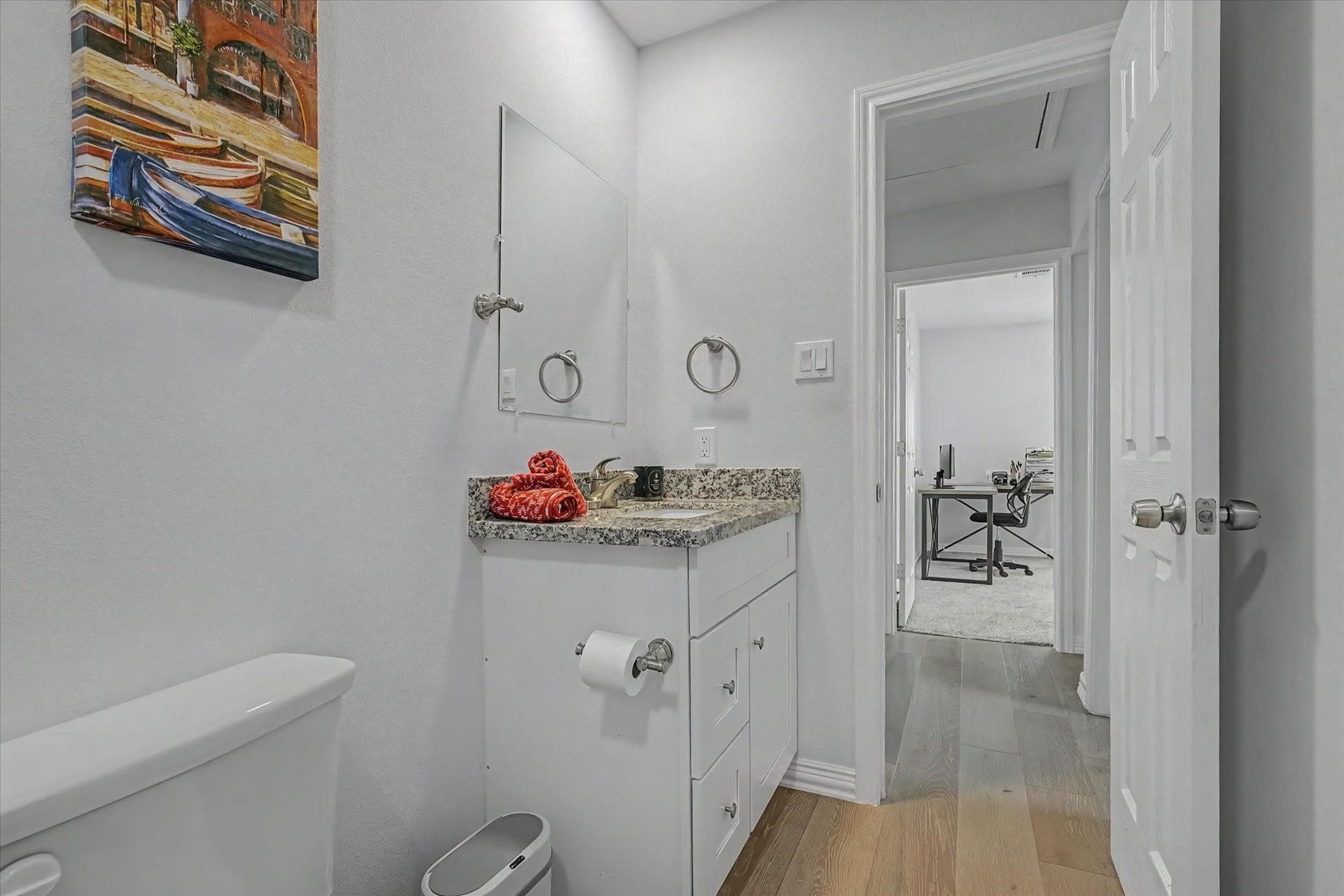 6834 New York Street, Houston, TX 77021 6834 New York Street, Houston, TX 77021