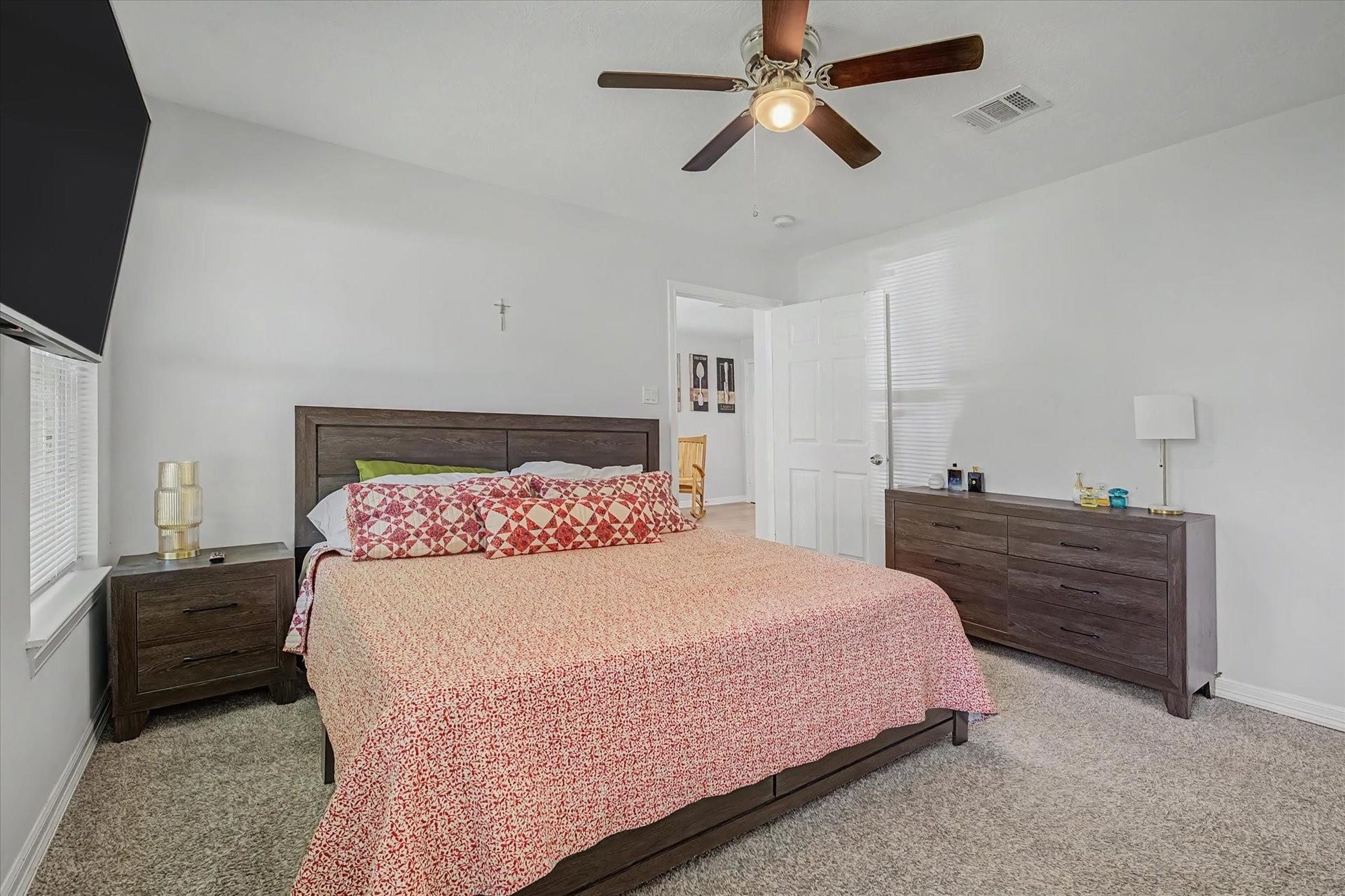 6834 New York Street, Houston, TX 77021 6834 New York Street, Houston, TX 77021