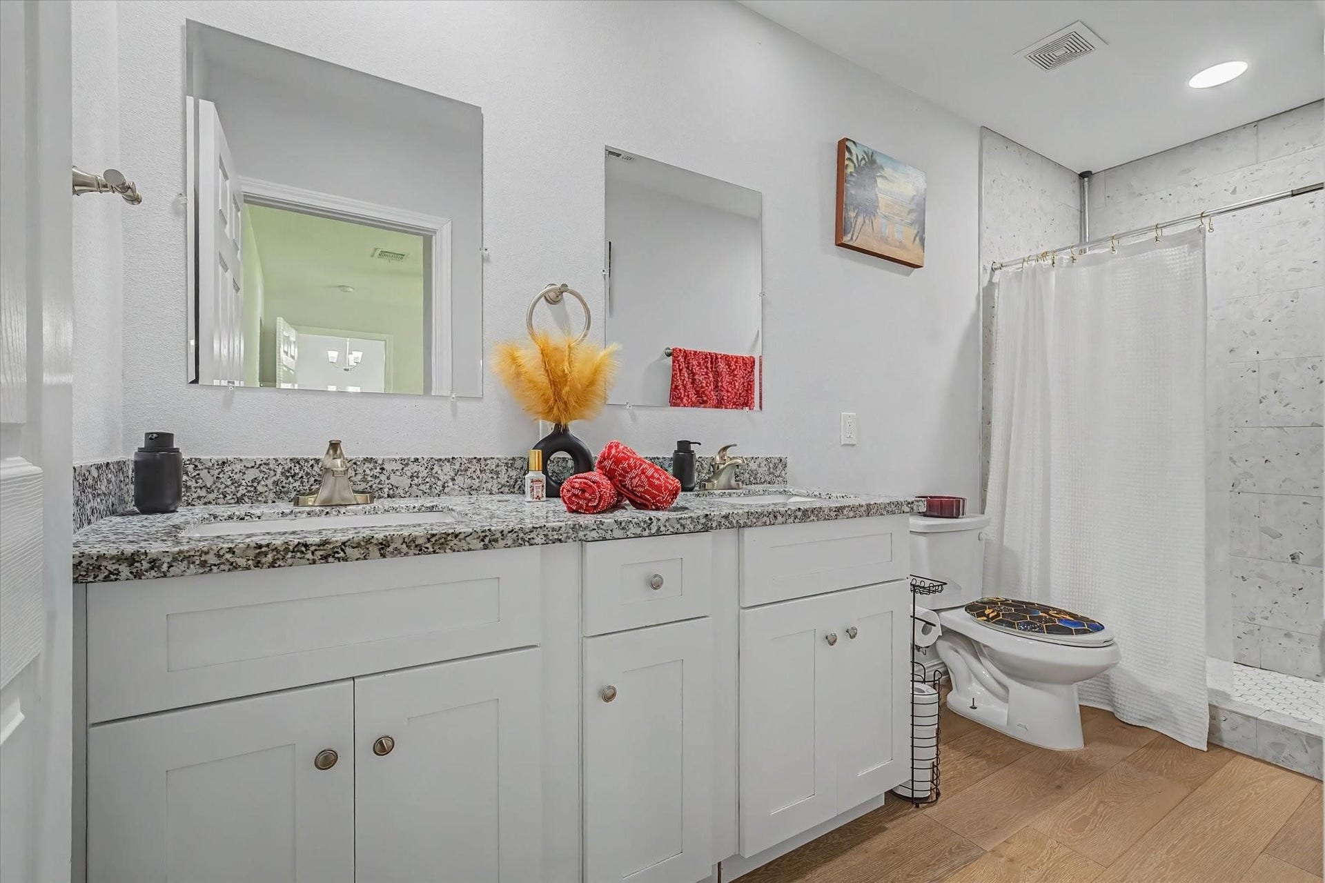 6834 New York Street, Houston, TX 77021 6834 New York Street, Houston, TX 77021