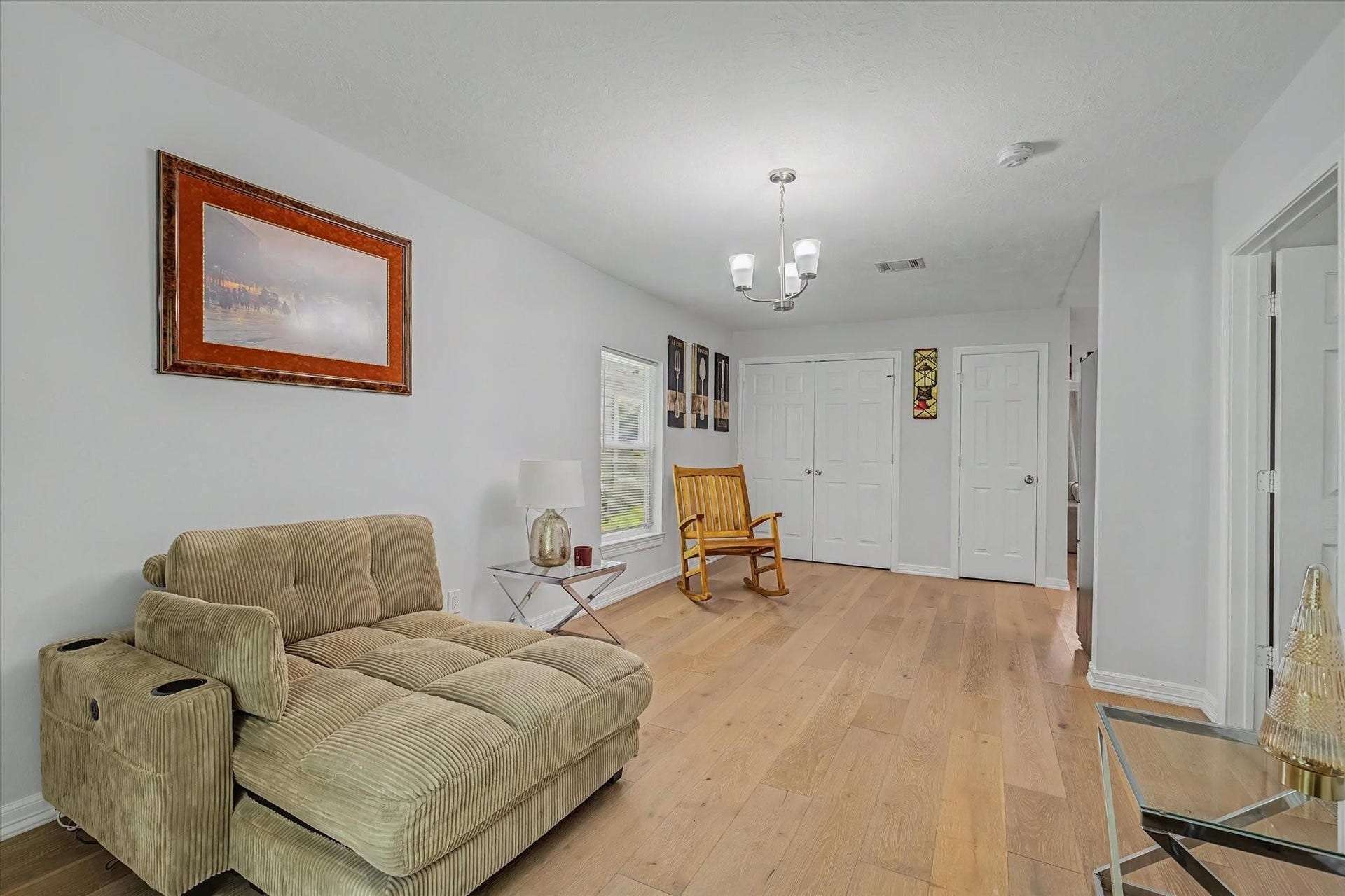 6834 New York Street, Houston, TX 77021 6834 New York Street, Houston, TX 77021